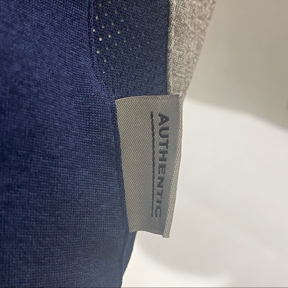 Nike Fit Dry Penn State Shirt Navy & Grey with Mesh Inserts Medium - Picture 7 of 12